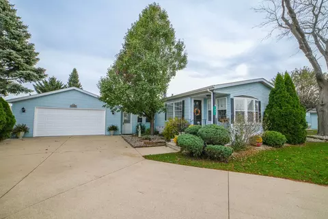42 Norway Dr, Manteno, IL 60950