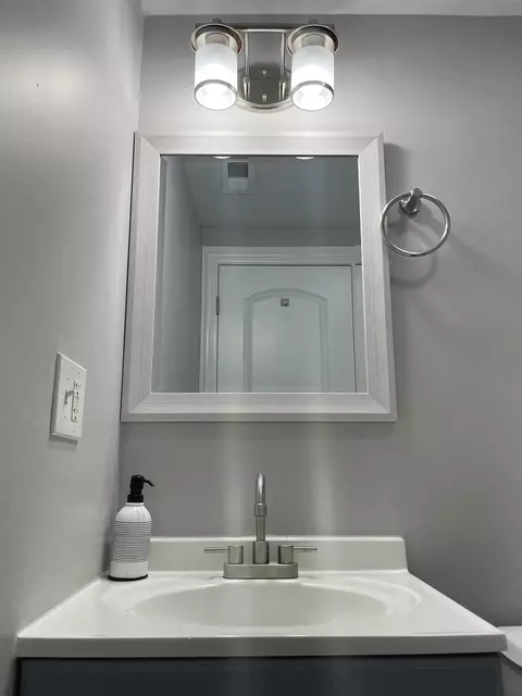 7508 W 64th St, Summit, IL 60501 photo 10