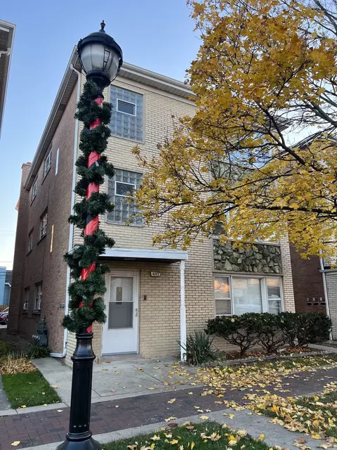 8247 Grand Ave, River Grove, IL 60171