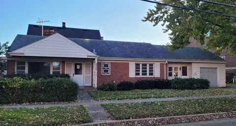 1453 Perry St, Des Plaines, IL 60016