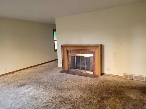 1453 Perry St, Des Plaines, IL 60016 photo 5