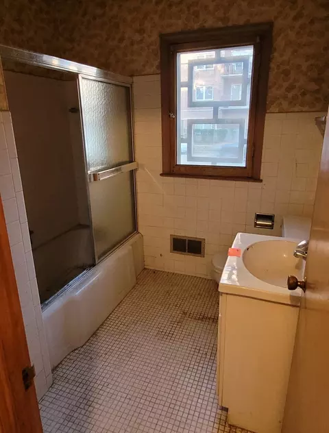 1453 Perry St, Des Plaines, IL 60016 photo 11