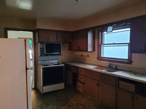1453 Perry St, Des Plaines, IL 60016 photo 8