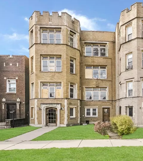 7918 S Eberhart Ave, Chicago, IL 60619