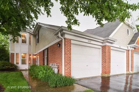 1800 Quaker Hollow Ln #1800, Streamwood, IL 60107
