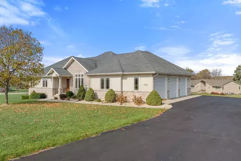 1814 E Offner Rd, Beecher, IL 60401