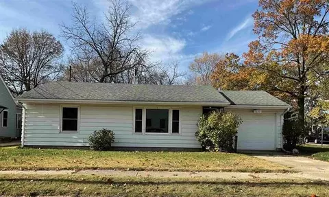 1632 Virginia Ave, Rockford, IL 61101