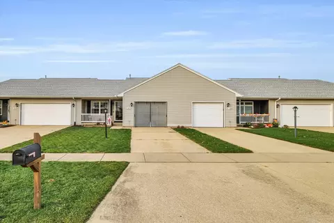 3322 Edward Hoffman Dr, Champaign, IL 61822
