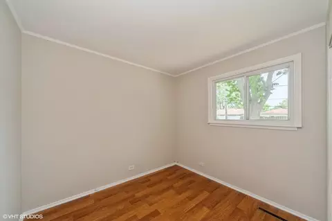 259 E Dennis Rd, Wheeling, IL 60090 photo 9