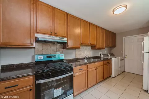 259 E Dennis Rd, Wheeling, IL 60090 photo 6