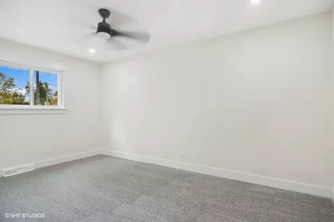 856 E Aster Ave, Palatine, IL 60074 photo 14