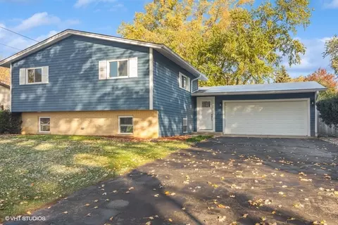 856 E Aster Ave, Palatine, IL 60074