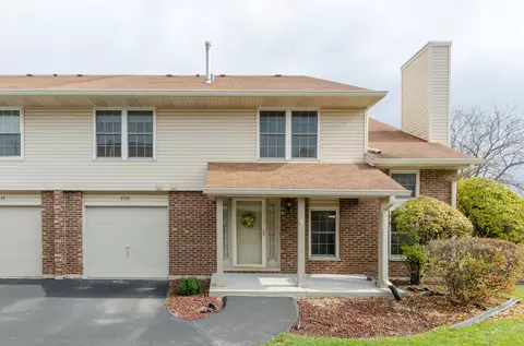 8524 Westberry Ln, Tinley Park, IL 60487