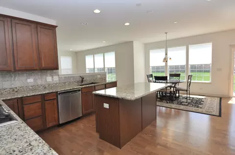 5897 Chatham Dr, Hoffman Estates, IL 60192 photo 15