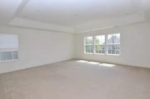 5897 Chatham Dr, Hoffman Estates, IL 60192 photo 21