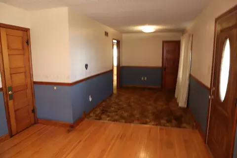 415 Whitver St, Walnut, IL 61376 photo 9