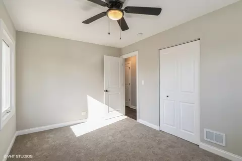 5 Golfview Ct, Round Lake Beach, IL 60073 photo 11