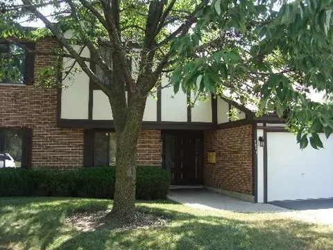 1011 Kevin Ct #1, Palatine, IL 60074