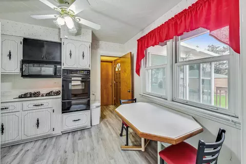 2437 W Forestview Ave, North Riverside, IL 60546 photo 12