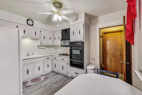 2437 W Forestview Ave, North Riverside, IL 60546 photo 10