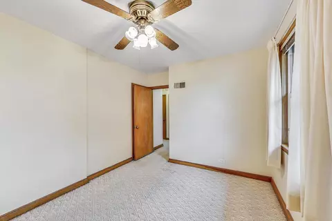 2437 W Forestview Ave, North Riverside, IL 60546 photo 22
