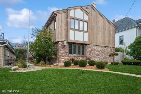 219 S Vine Ave #C, Park Ridge, IL 60068