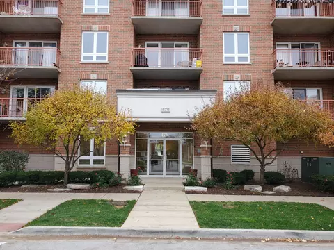 476 Alles St #407, Des Plaines, IL 60016