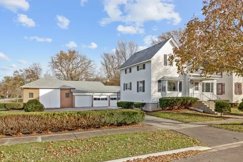 6604 Elm St, Union, IL 60180