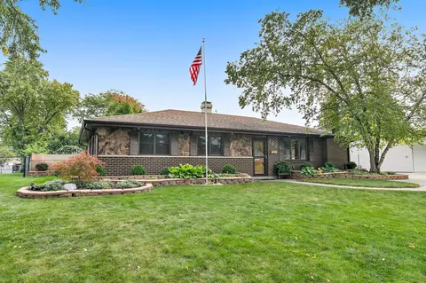 165 Washington Blvd, Hoffman Estates, IL 60169