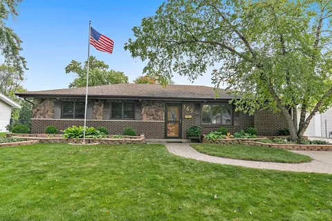 165 Washington Blvd, Hoffman Estates, IL 60169 photo 3