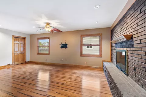 165 Washington Blvd, Hoffman Estates, IL 60169 photo 6