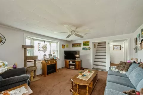 6002 Pine St, Harvard, IL 60033 photo 5
