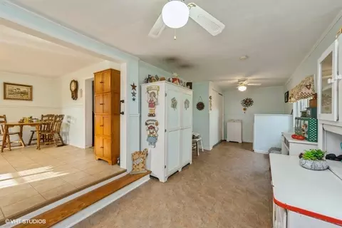 6002 Pine St, Harvard, IL 60033 photo 9