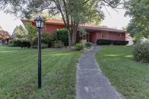 1414 Mayfair Rd, Champaign, IL 61821