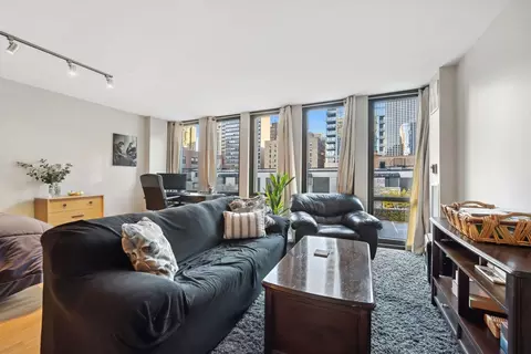 1 E Scott St #408, Chicago, IL 60610 photo 3