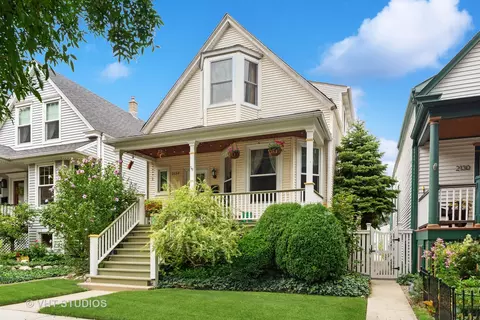 2132 W Summerdale Ave, Chicago, IL 60625
