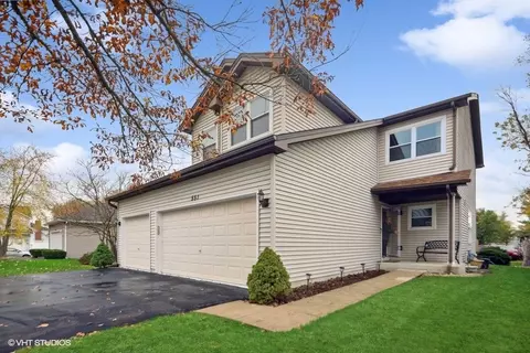 551 W 2nd St, Elmhurst, IL 60126