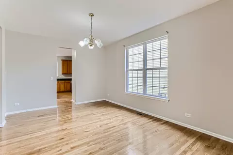2137 W Silverleaf Ln, Addison, IL 60101 photo 5