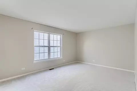 2137 W Silverleaf Ln, Addison, IL 60101 photo 17