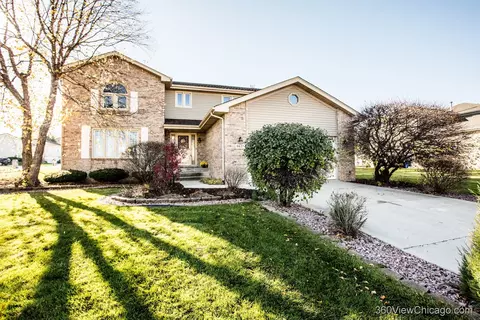 8637 W 89th St, Hickory Hills, IL 60457