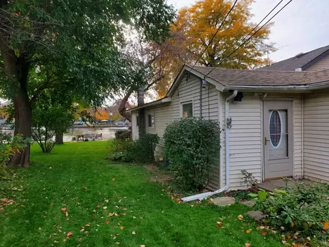 1001 N River Rd, Mchenry, IL 60051 photo 8