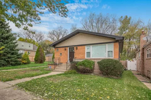 138 E 124th St, Chicago, IL 60628 photo 1