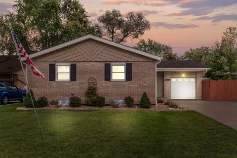 9149 88th Ct, Hickory Hills, IL 60457