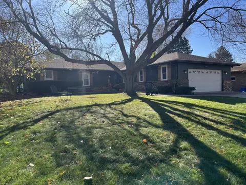 6095 Fireside Dr, Rockford, IL 61114