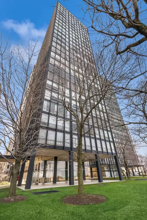 860 N Lake Shore Dr #10M, Chicago, IL 60611