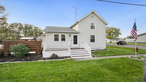 202 S Maple St, Davis Junction, IL 61020 photo 32