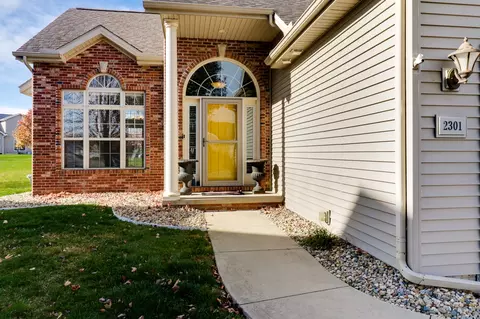 2301 Callard Ln, Normal, IL 61761 photo 4