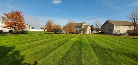 2301 Callard Ln, Normal, IL 61761 photo 2