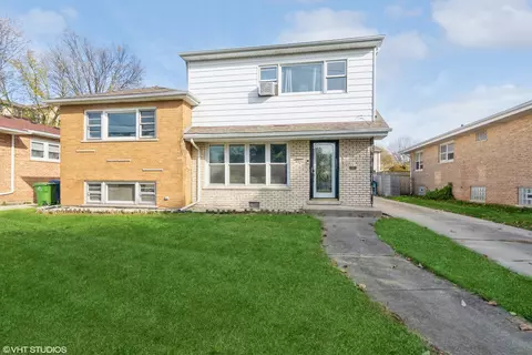 9527 S Kenton Ave, Oak Lawn, IL 60453