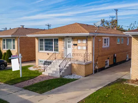 3728 W 75th Pl, Chicago, IL 60652